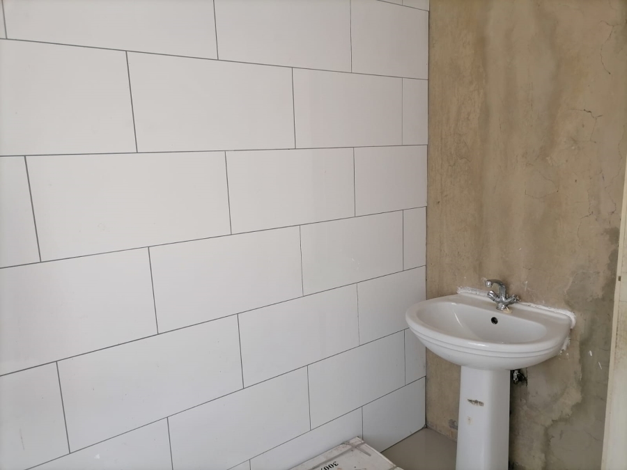 5 Bedroom Property for Sale in Tlhabane West North West